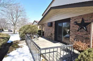 4502 S Green Ridge Cir, Greenfield, WI 53220 - Photo 31