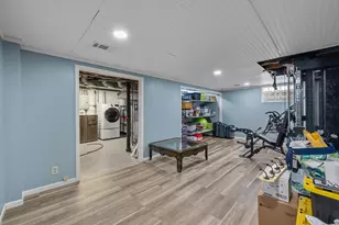 5329 W Nebraska Ave, Milwaukee, WI 53219 - Photo 17