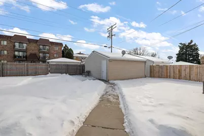 5329 W Nebraska Ave, Milwaukee, WI 53219 - Photo 19
