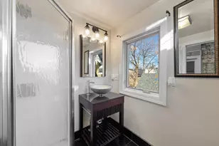 804 E Kewaunee St, Milwaukee, WI 53202 - Photo 37