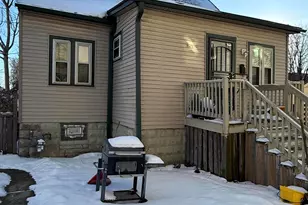 2523 W Garfield Ave, Milwaukee, WI 53205 - Photo 13