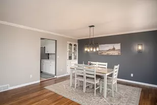 3323 Green Meadows Ln, Racine, WI 53405 - Photo 11