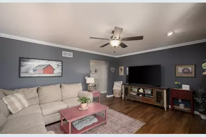 3323  Green Meadows Ln, Racine, WI 53405 - Photo 3