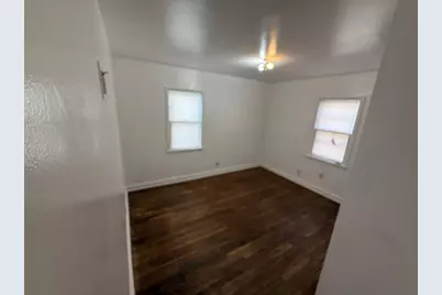 5010 N 49th St, Milwaukee, WI 53218 - Photo 9