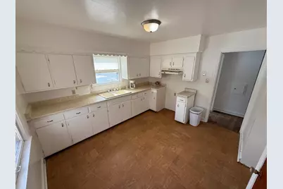 5010 N 49th St, Milwaukee, WI 53218 - Photo 11