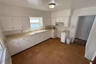 5010 N 49th St, Milwaukee, WI 53218 - Photo 11