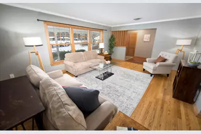 2261 W Kenboern Dr, Glendale, WI 53209 - Photo 3