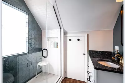 2504 N 89th St, Wauwatosa, WI 53226 - Photo 7