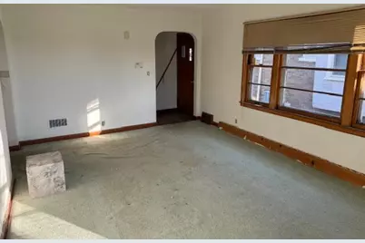 4175 N 22nd St, Milwaukee, WI 53209 - Photo 7