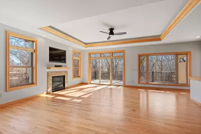 W126N7852  Riverview Ln #51, Menomonee Falls, WI 53051 - Photo 9