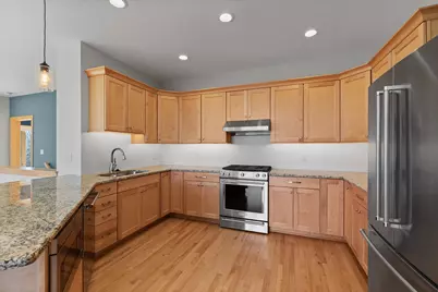 W126N7852  Riverview Ln #51, Menomonee Falls, WI 53051 - Photo 5