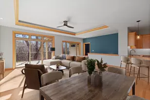 W126N7852 Riverview Ln, Menomonee Falls, WI 53051 - Photo 3