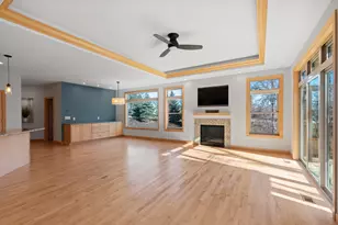 W126N7852 Riverview Ln, Menomonee Falls, WI 53051 - Photo 11