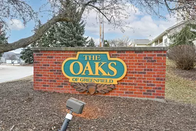 5293 S Acorn Ln, Greenfield, WI 53221 - Photo 23