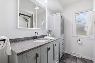 8755 W Meadow Ln, Franklin, WI 53132 - Photo 27