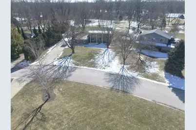 8755 W Meadow Ln, Franklin, WI 53132 - Photo 41