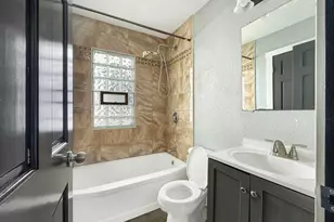 4616 N 30th St, Milwaukee, WI 53209 - Photo 3