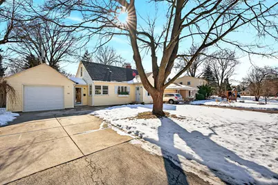 827 W La Salle Ave, Glendale, WI 53209 - Photo 27