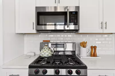 827 W La Salle Ave, Glendale, WI 53209 - Photo 11