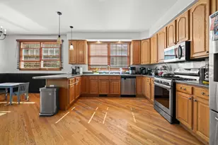 1005 97th St, Pleasant Prairie, WI 53158 - Photo 9