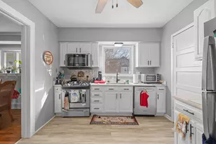 115 Lincoln Ave, Sheboygan, WI 53081 - Photo 3