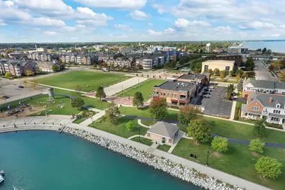 125  56th St #102, Kenosha, WI 53140 - Photo 9