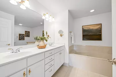 10903 N Essex Dr #A, Mequon, WI 53092 - Photo 17