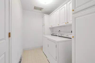 10903 N Essex Dr #A, Mequon, WI 53092 - Photo 19