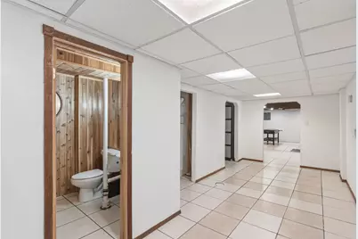 8837 N Navajo Rd, Bayside, WI 53217 - Photo 19