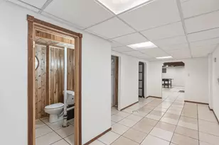 8837 N Navajo Rd, Bayside, WI 53217 - Photo 19