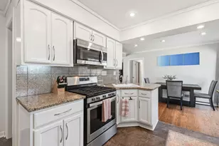 8837 N Navajo Rd, Bayside, WI 53217 - Photo 7