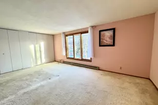 3127 W Canterbury Rd, Greenfield, WI 53221 - Photo 13