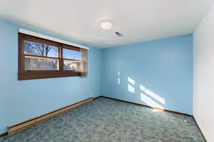 1605 Cliffview Dr, Holmen, WI 54636 - Photo 21