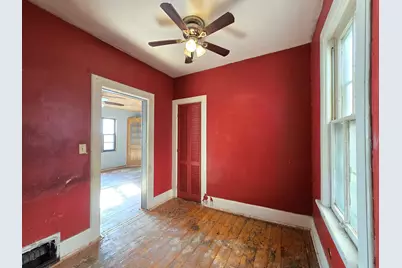 1929 N 18th St, Milwaukee, WI 53205 - Photo 13