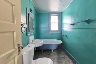 1929 N 18th St, Milwaukee, WI 53205 - Photo 25