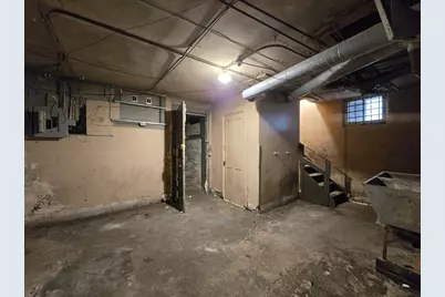 1929 N 18th St, Milwaukee, WI 53205 - Photo 33