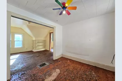 1929 N 18th St, Milwaukee, WI 53205 - Photo 21