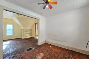 1929 N 18th St, Milwaukee, WI 53205 - Photo 21