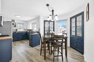 8202 W Center St, Milwaukee, WI 53222 - Photo 9