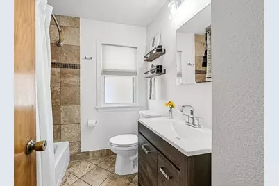 8202 W Center St, Milwaukee, WI 53222 - Photo 17