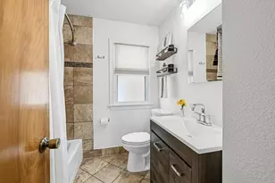 8202 W Center St, Milwaukee, WI 53222 - Photo 17