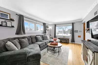 8202 W Center St, Milwaukee, WI 53222 - Photo 7