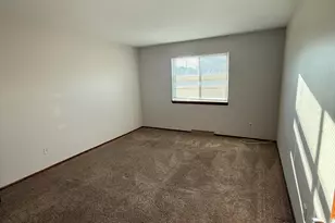 7721 N 60th St, Milwaukee, WI 53223 - Photo 11