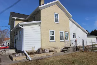 1303 S 9th St, Watertown, WI 53094 - Photo 25