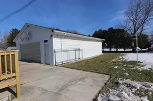 1303 S 9th St, Watertown, WI 53094 - Photo 19