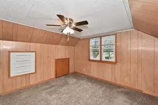 2348 S 84th St, West Allis, WI 53227 - Photo 11