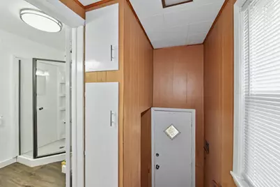 2348 S 84th St, West Allis, WI 53227 - Photo 9