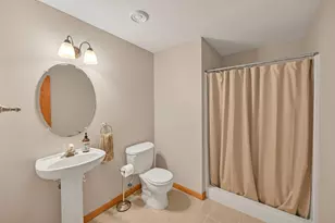 N21W26622 Cattail Ct, Pewaukee, WI 53072 - Photo 35