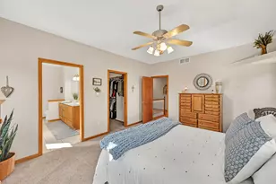 N21W26622 Cattail Ct, Pewaukee, WI 53072 - Photo 23