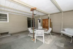 S58W25347 Crest Dr, Waukesha, WI 53189 - Photo 47